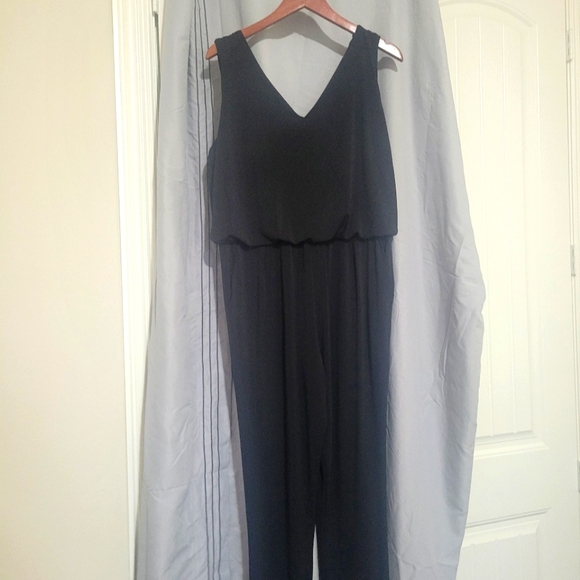 Black Women Jumpsuit - Picture 1 of 4